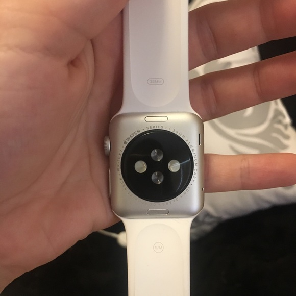 SOLD💰 Apple Watch Series 1 38mm - Picture 3 of 4